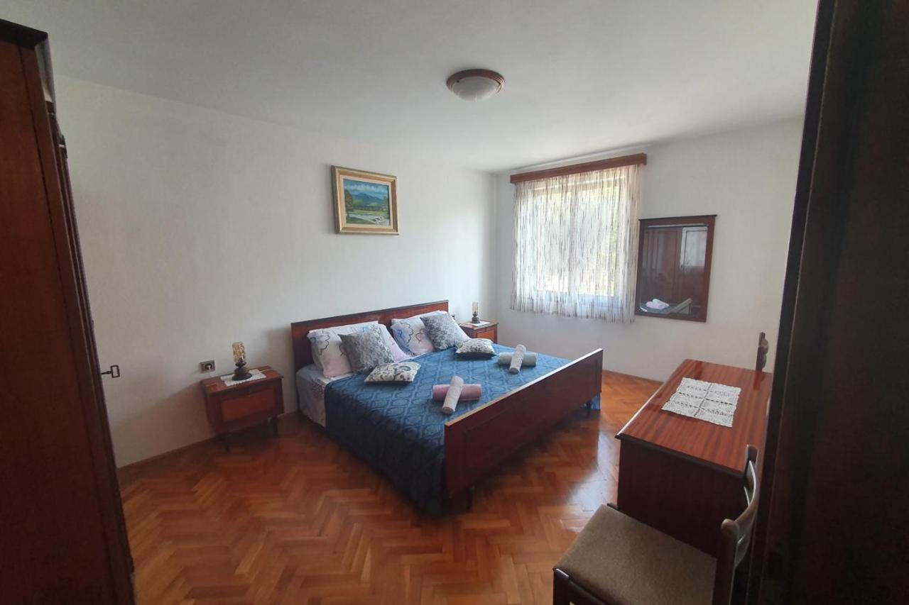 Apartman Zdenka For Max 2 Persons In Center Close To Sea *